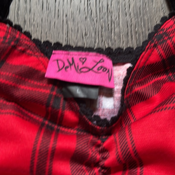 Top - Picture 2 of 4